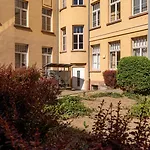 アパート Litzi's Zentrales Mit Parkplatz