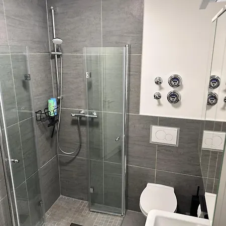 Lägenhet Zentrales Mit Parkplatz Hockenheim